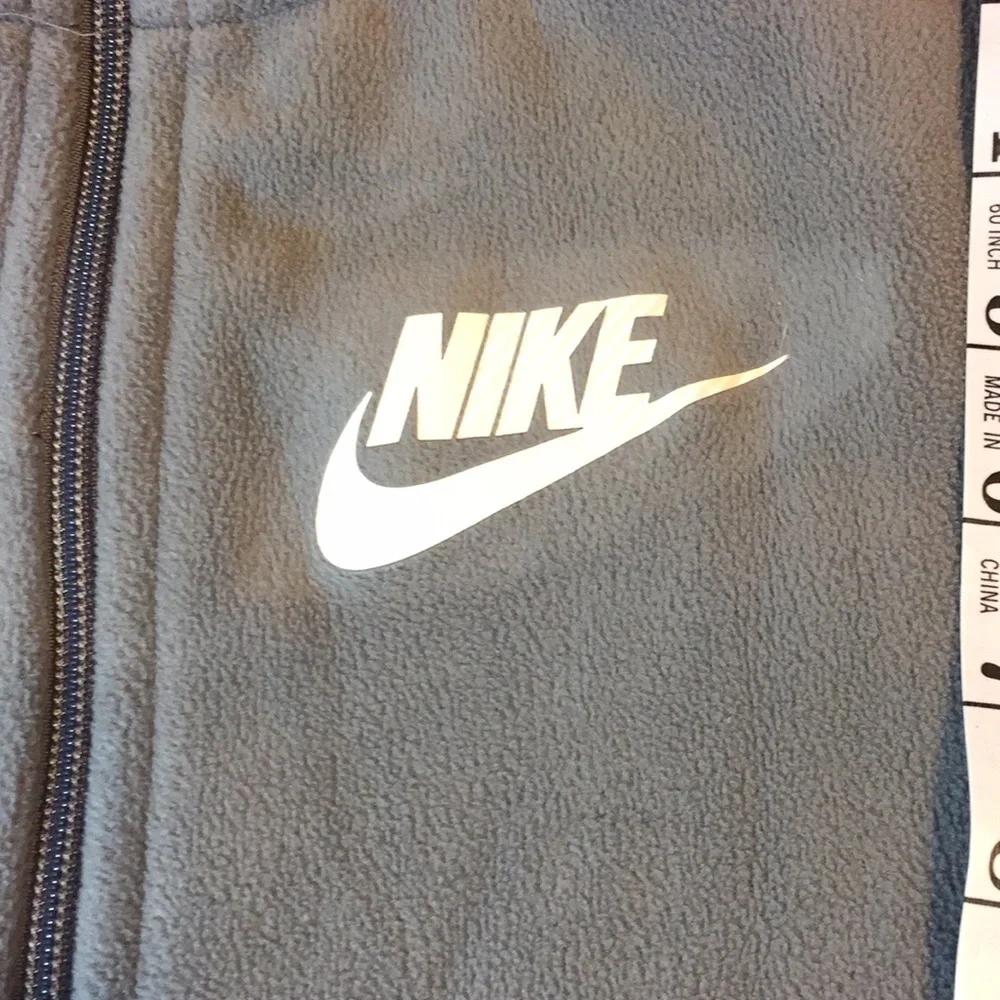 Nike Sportswear Winterized Older Kids Hoodie Full Zip Fleece Hoodie Size XL